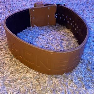 Pioneer weightlifting belt